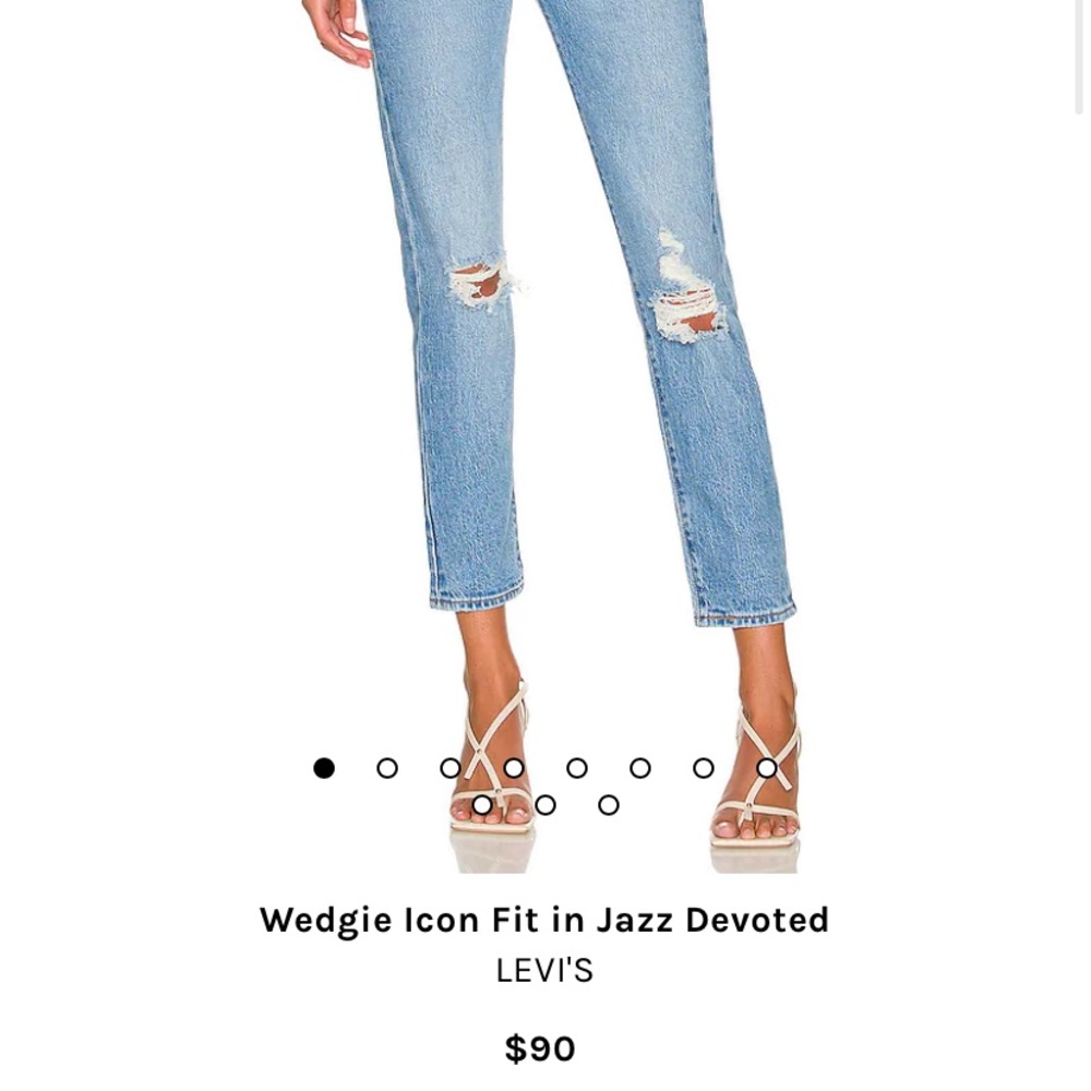 Levi wedgie skinny size 30 distressed